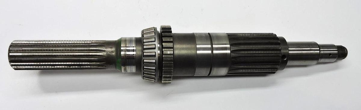 GENUINE John Deere Shaft L157993 Shaft - NOB NEW!