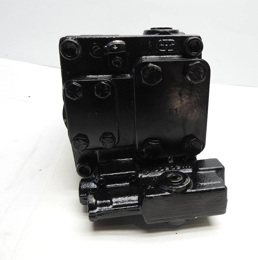 GENUINE Danfoss JRRS60 Series Hydraulic Piston J-Frame Pump 83028530 OEM NEW!