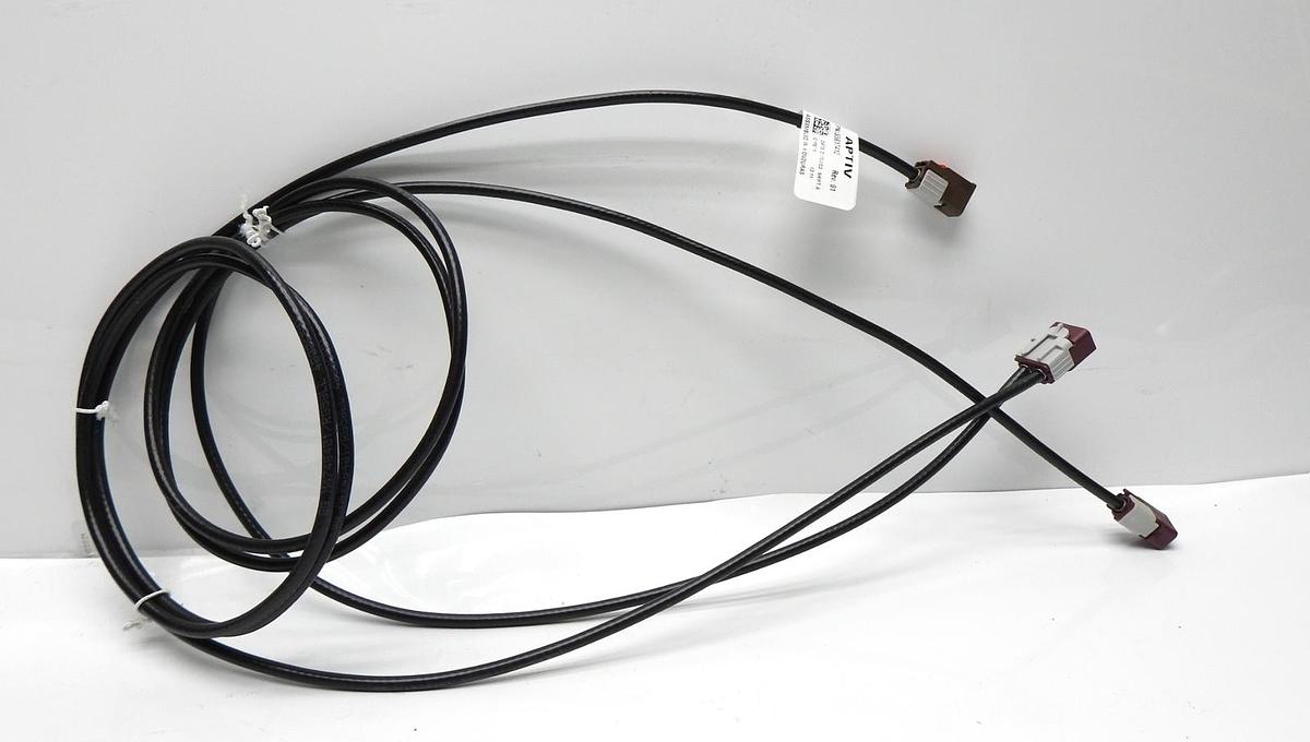 Digital Radio and Navigation Antenna Cable Aptiv 35617413 - NEW