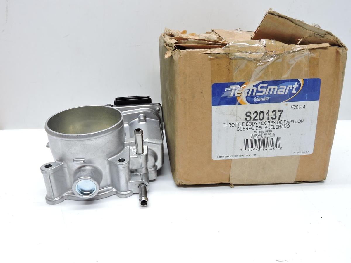 Standard Motor TechSmart Throttle Bodies S20137 for Toyota 4.0L - NOB NEW!