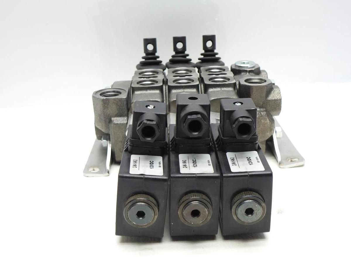 3 Spool Hydraulic Control Valve w/ 12VDC 2-W-1-W-3 Coils HPC Valve - NOB NEW!