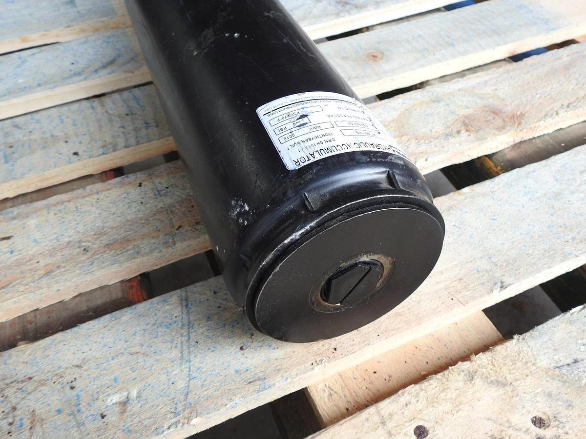 GENUINE Parker John Deere Hydraulic Accumulator AT451189 (4000 PSI Max) NOB NEW!