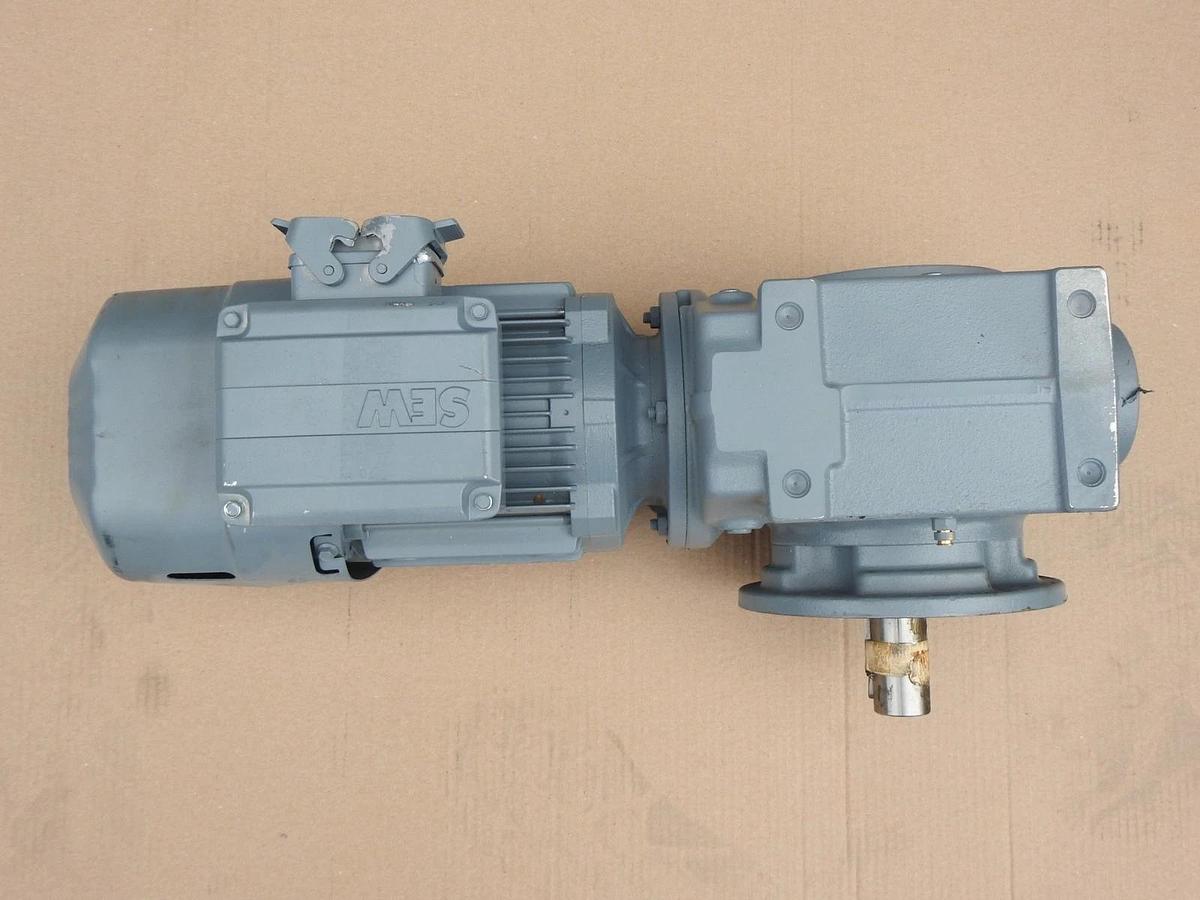 SEW-Eurodrive SF67 DRS90M4BE1/ASB1 (01.8024886201.0012.21) 1395.89 r/min