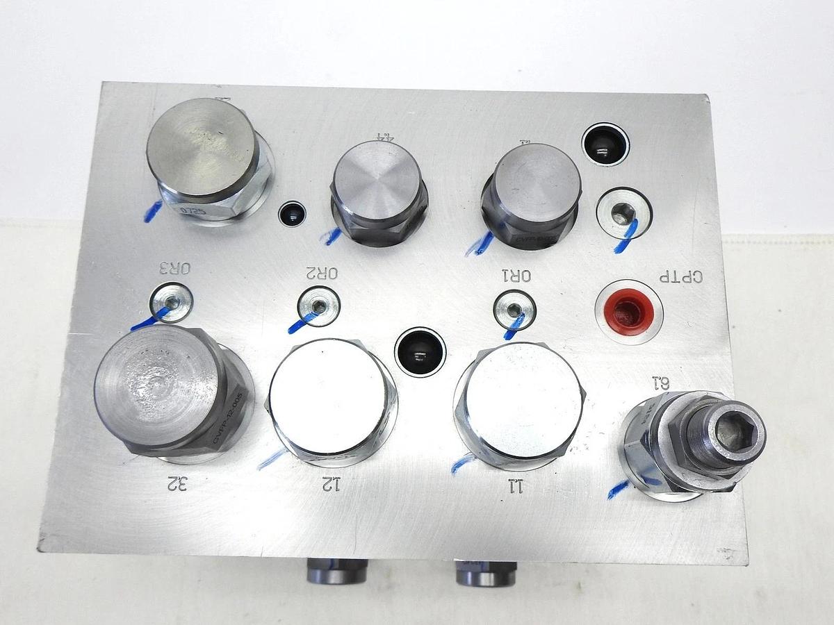 Genie 1276750GT Hydraulic Manifold Traction, 4WD Bucher Hydraulics - OEM NOB NEW