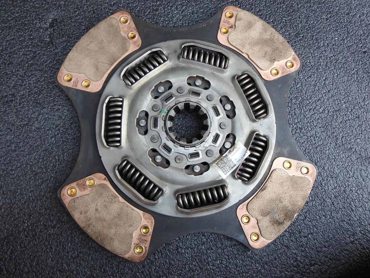 GENUINE Eaton 309701-34 Advantage Self-Adjust Clutch 15 1/2", 10 Spline 2"