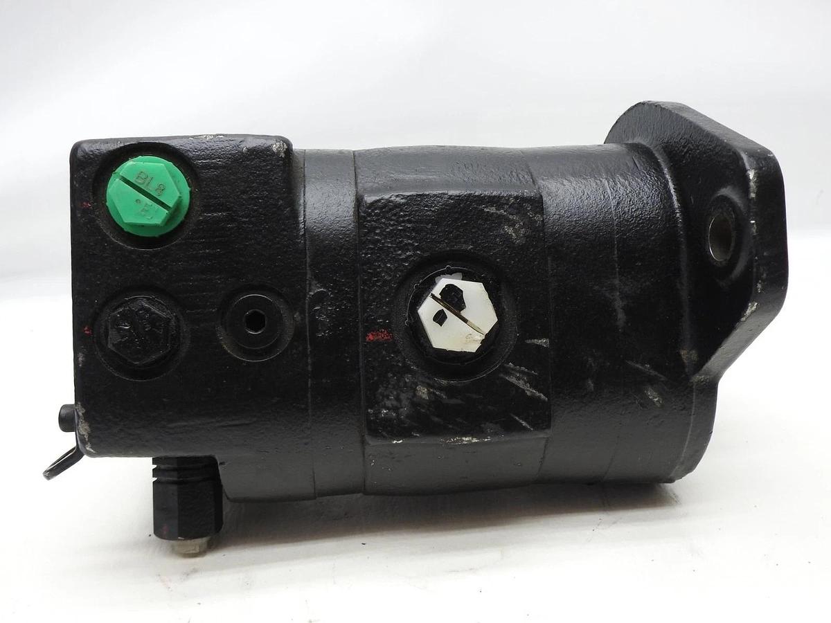 GENUINE Danfoss 83046808 Hydraulic Gear Pump - LH Dual Displacement DE2L Series