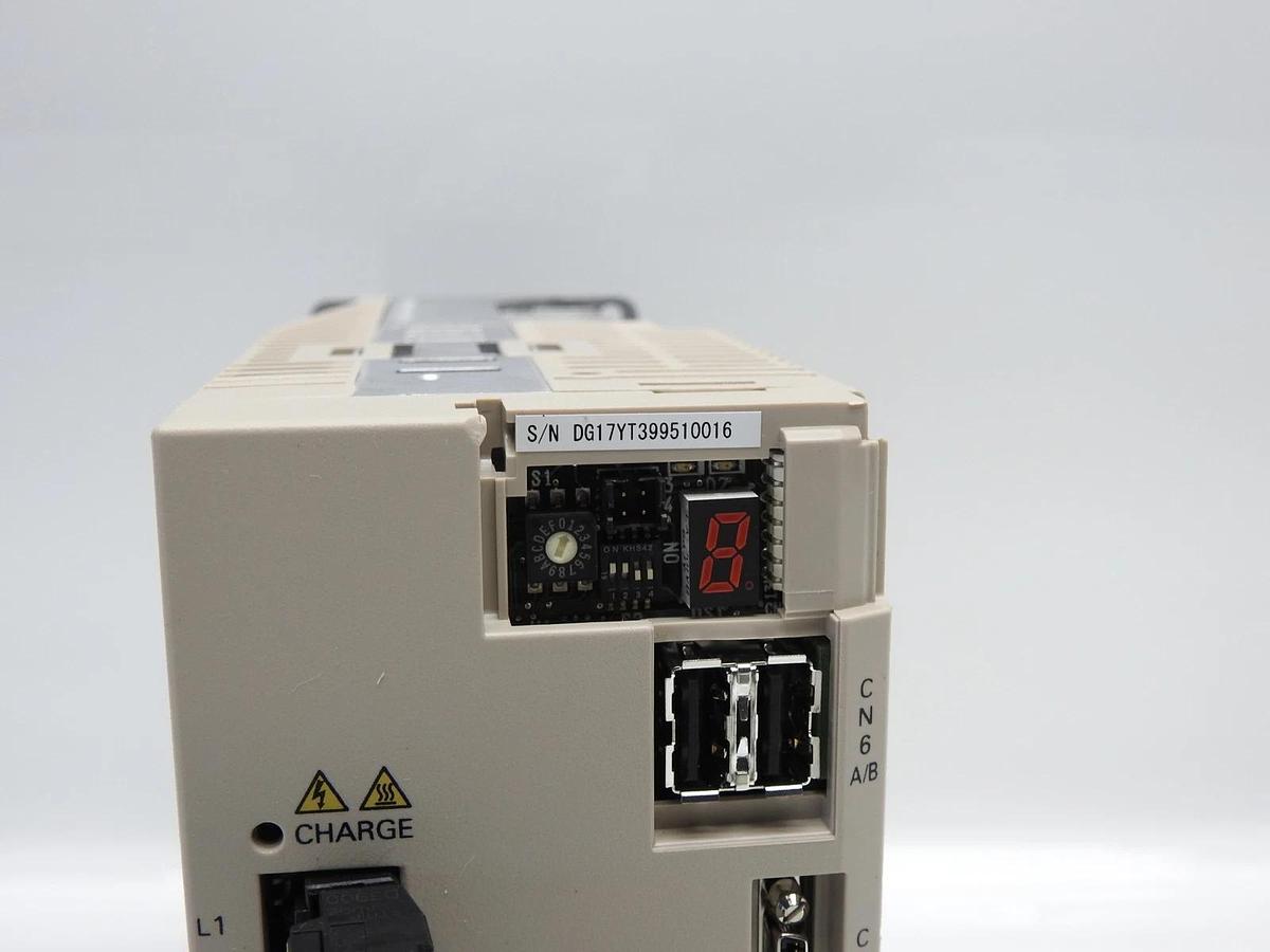 AMAT 0190-39409 Yaskawa SGDV-5R5A11AY836AA ServoPack Servo Drive For M1 NEW READ