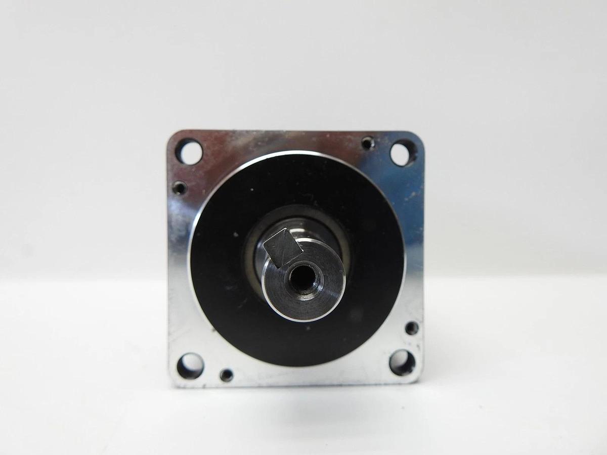 YASKAWA ELECTRIC SGMJV-04A3A61 Servo Motor Sigma 5 200 VAC ~ USA SHIPPED ~