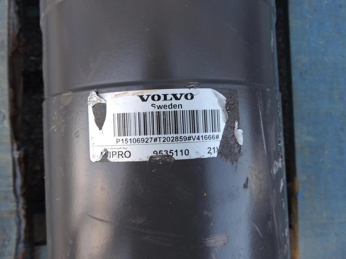 Volvo Accumulator EHP2-C-0090-250-140-XX00AX00Z Volume 9 L Parker - NOB NEW