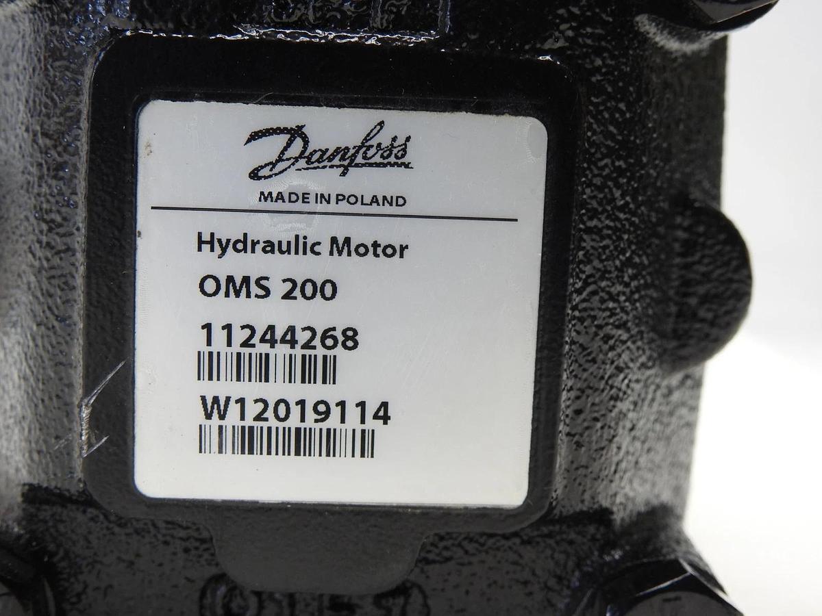 GENUINE Danfoss 11244268 OMS-200 Hydraulic Motor (4 Bolt, Keyed Shaft) - NOB NEW