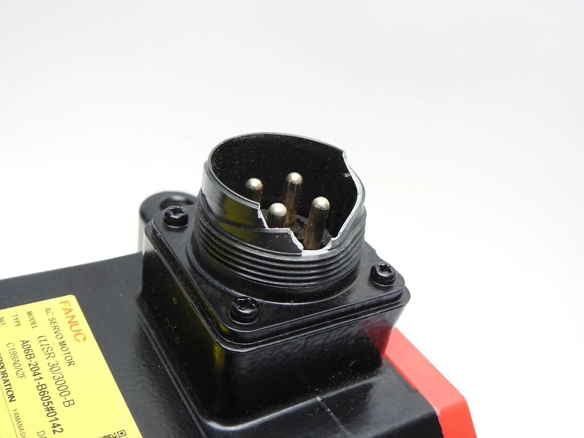 Fanuc A06B-2041-B605#0142 aisR 30/3000-B AC Servo Motor w/ A860-2060-T321 - READ