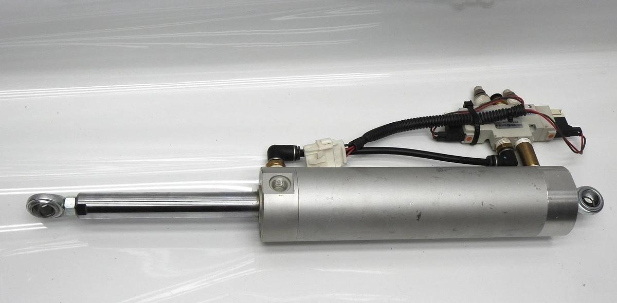 International SMC Air Door Cylinder 2588012C91 2509718C91 2509719C91 - BULK NEW!