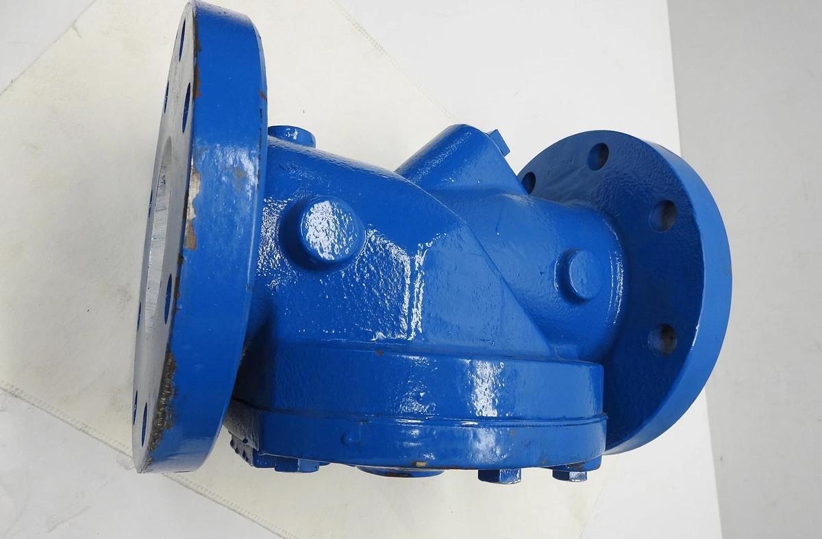 Sure Flow CXF125 4" Swing Check Valve (8 Bolt Mounting Flanges) - NOB NEW!