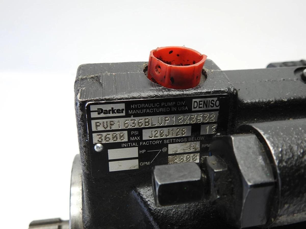 Parker PVP1636BLVP12 Piston Pump PVP16 Series Variable Volume Hydraulic Pump NEW
