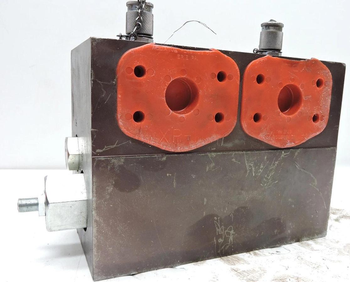 FV-8135 Hydraulic Manifold Block w/ Cartridge Valves Parker