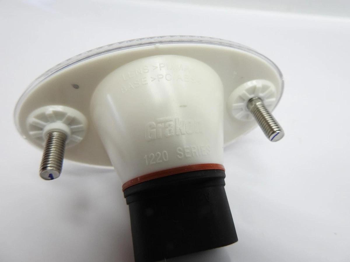 Genuine OEM Freightliner Clear Fender Lamp A06-40131-001 - NEW!