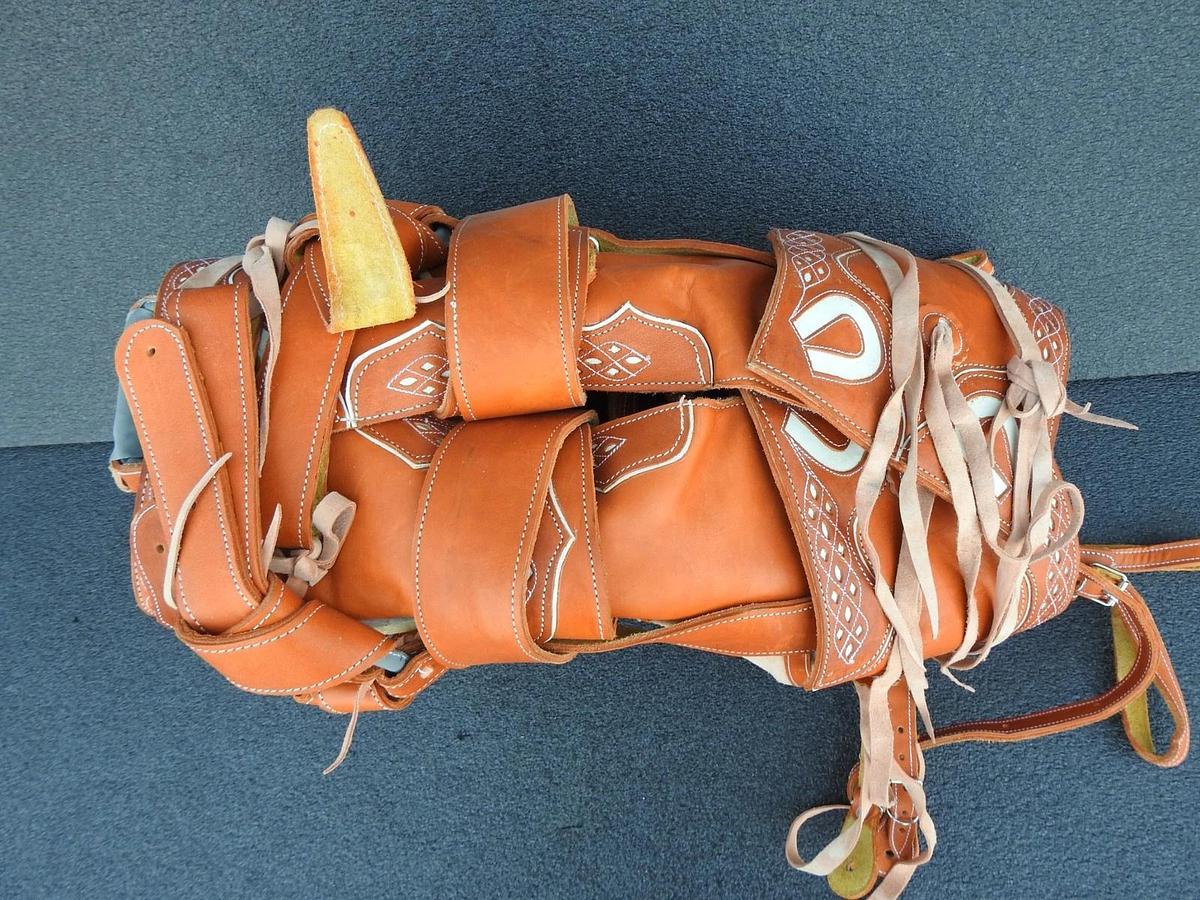 Mexican Charreria Riding Leather Saddle (Montura Charra) Mexican Horse Saddle