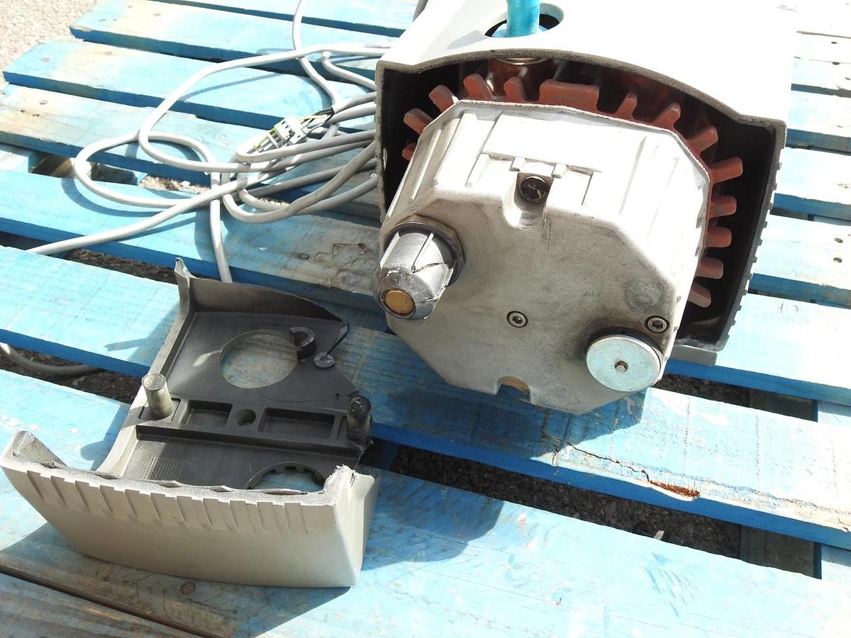 Becker FDR 90S/95/4 P Rotary Vane Vacuum Pump - USED READ DESCRIPTION