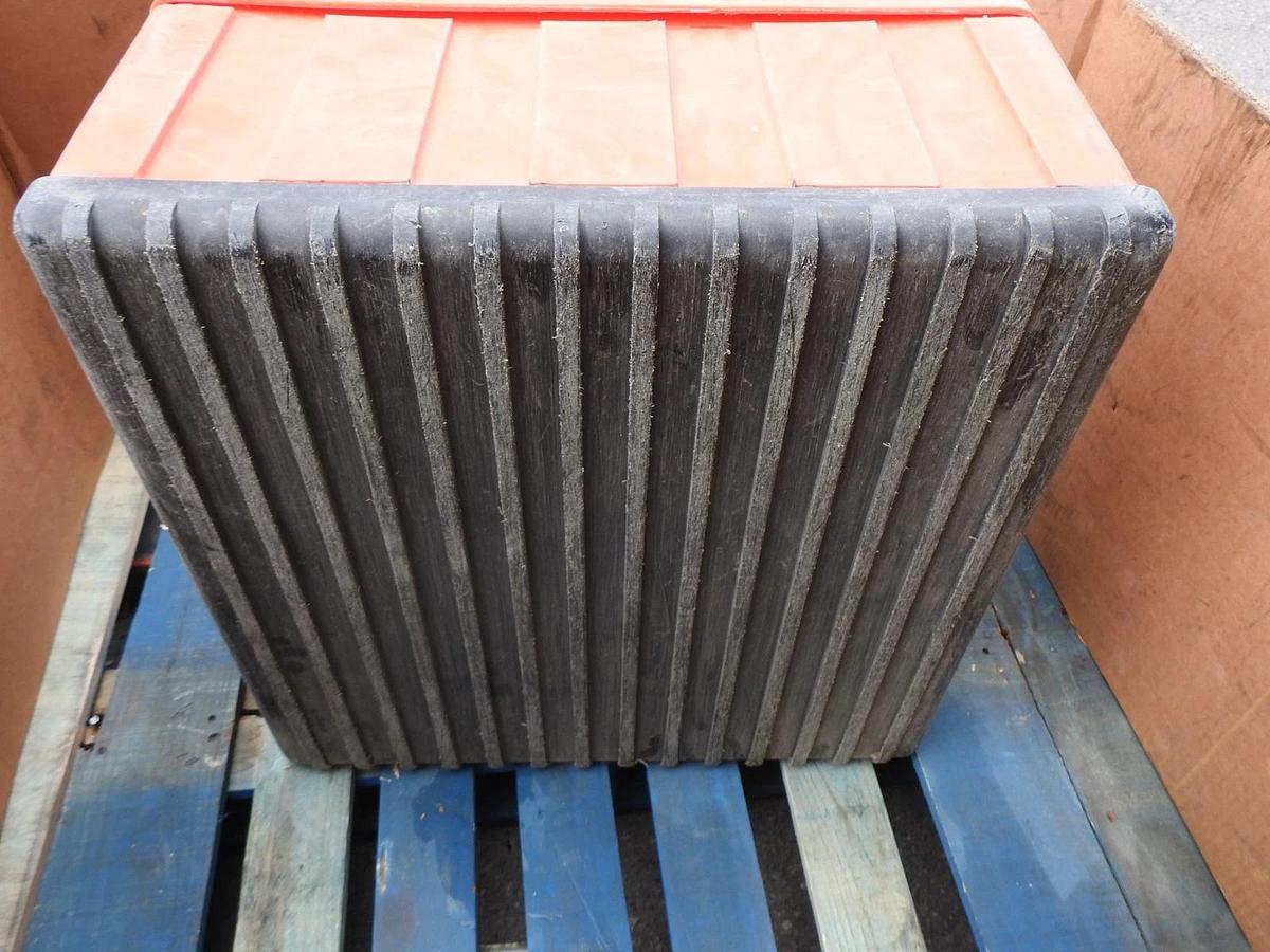 GSSI 5106 Radar Antenna Geophysical Survery System 200 MHz Ground Antenna