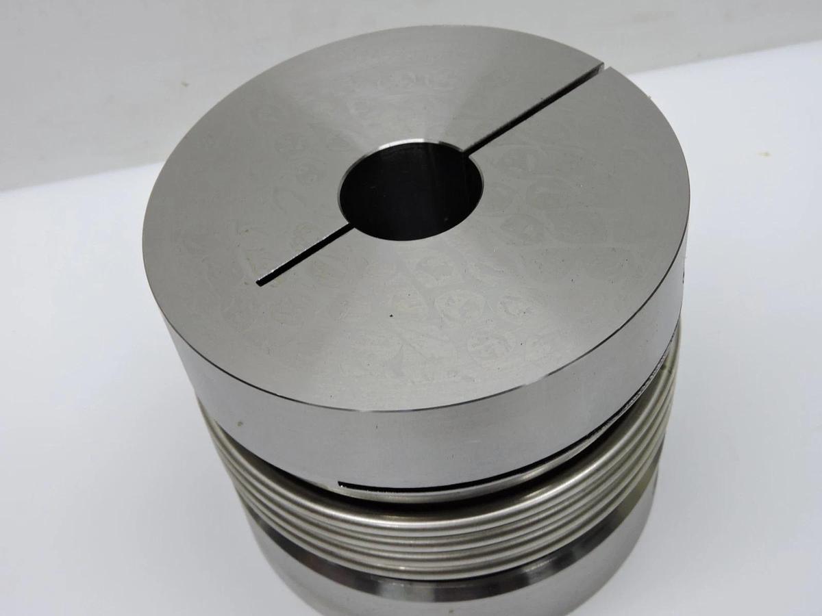 R&W BKL / 500 BORE D1: 32 H7, BORE D2: 34,93 H7 - NOB NEW!
