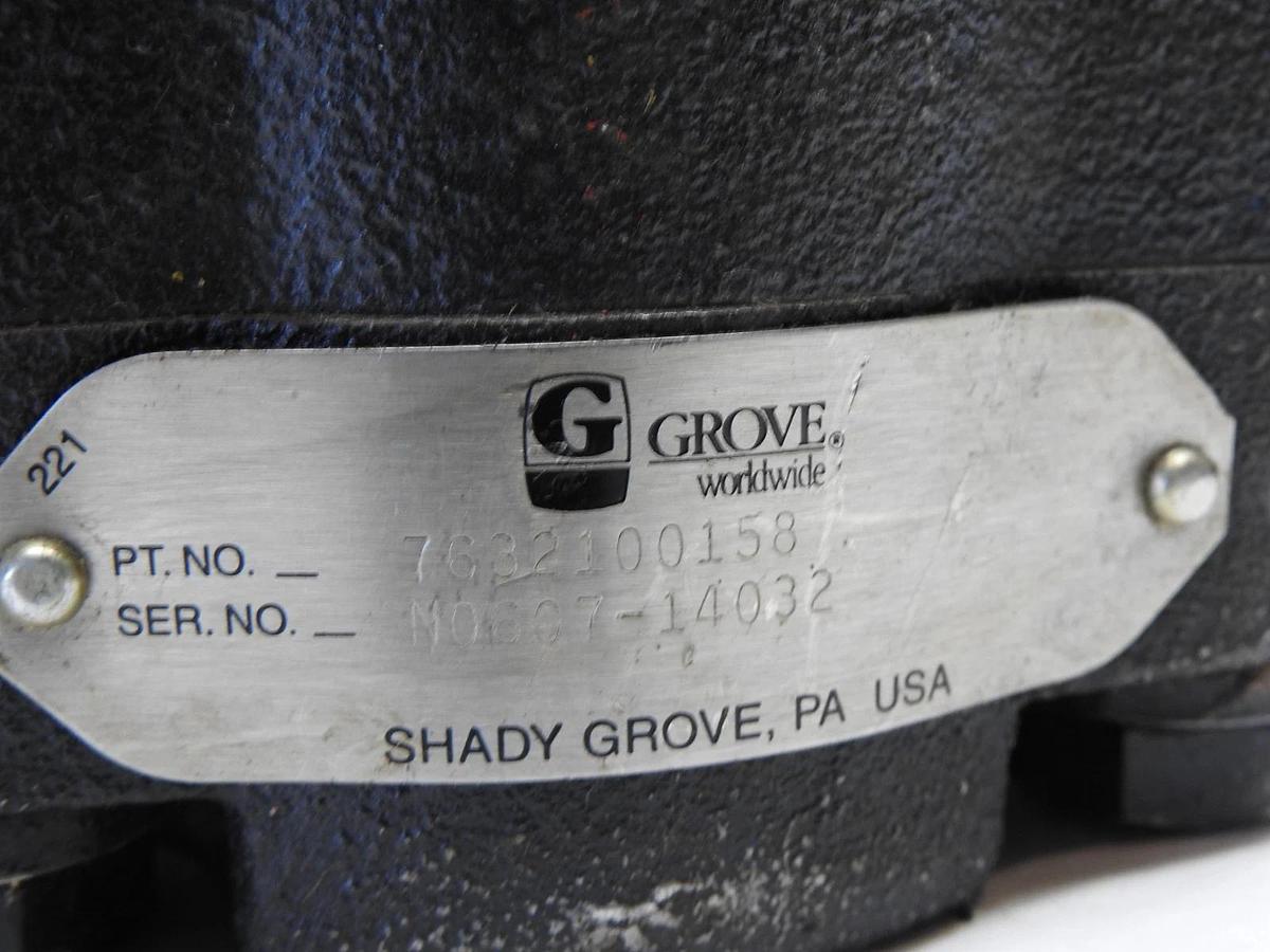 Grove 7632100158 Hydraulic Motor Grove RT 530E Motor Assembly -AS IS UNTESTED-