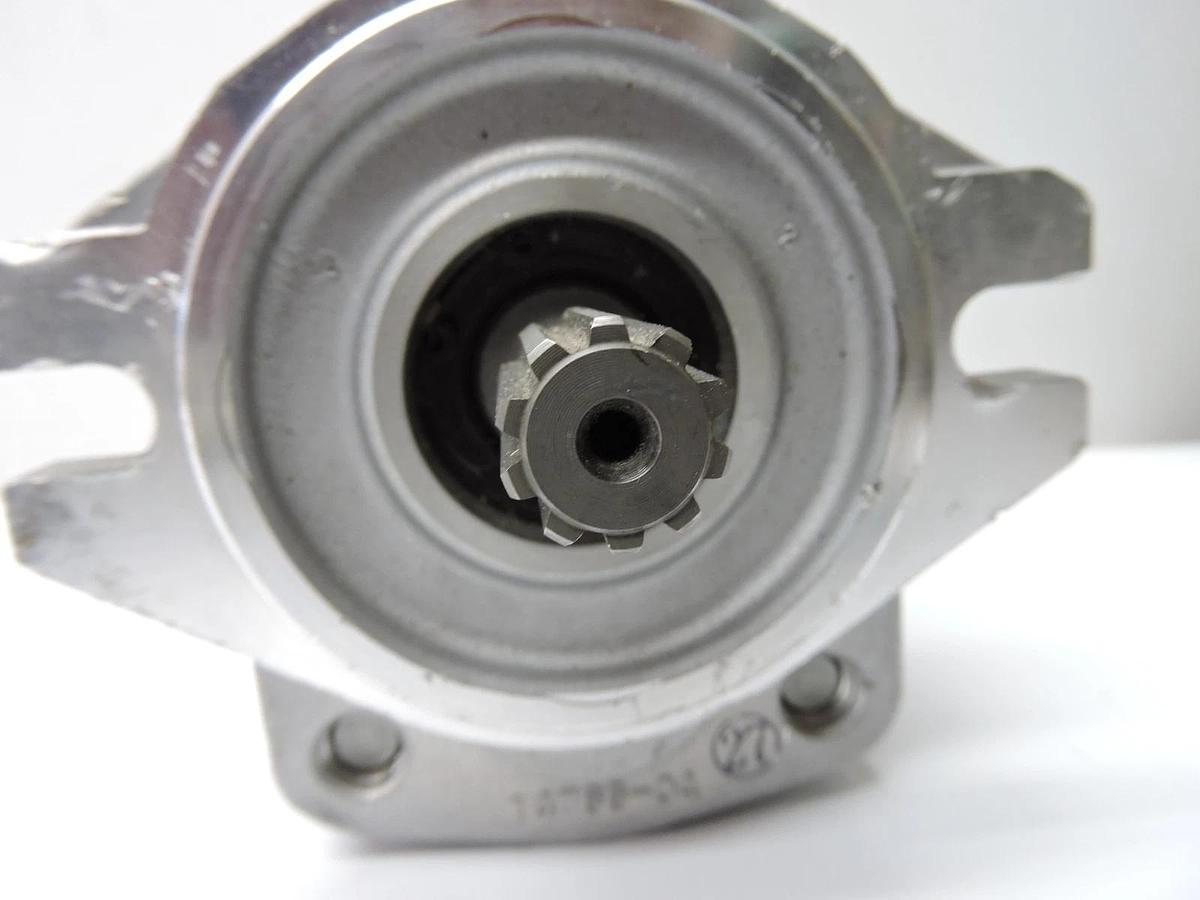 Steering Gear Motor 14766-04, 1222-0072 (MADE IN JAPAN) TCM 69101-FK160 NISSAN