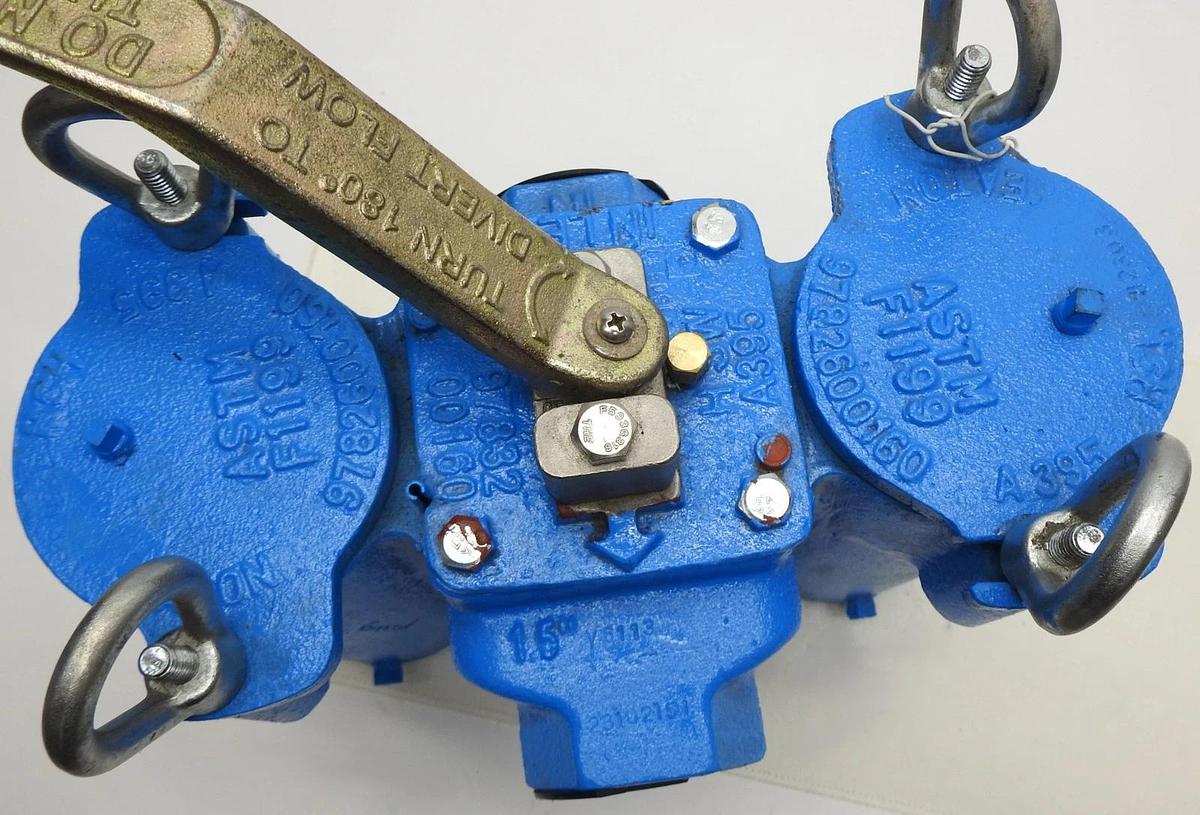 Eaton Filteration Model 53 MAWP 200 PSIG 1.5" Connect Duplex Strainer - OEM NOB