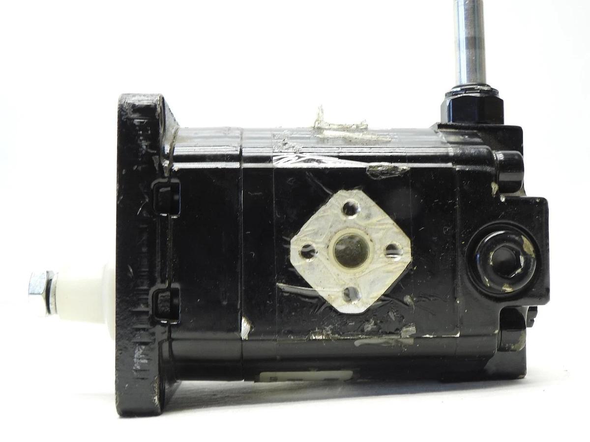 OEM Genie 04.4235.0059GT Hydraulic Motor for GTH-1256, GTH-1544, GTH-1256 NEW