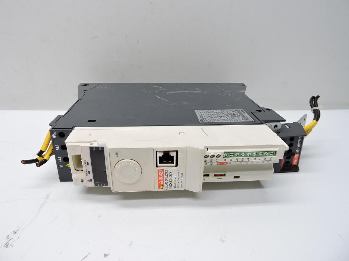 Schneider Electric ATV32HU22N4 Altivar 32 AC Speed Inverter Drive - NOB NEW!