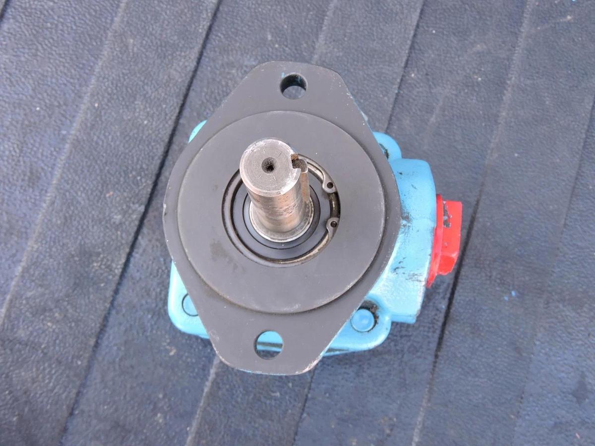 Genuine Vickers V20 Series Vane Pump V20-1P6P-1C11, 372639-3, 13 Ring Size NEW