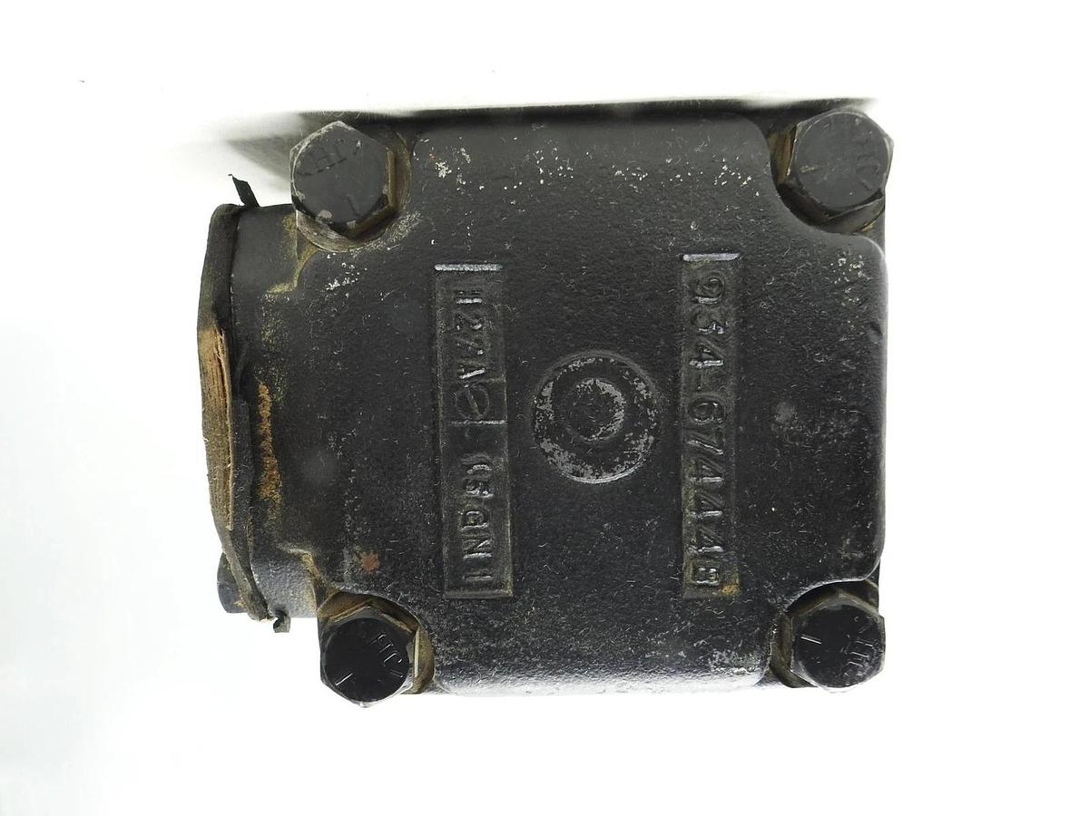 Labrie HYP01482 Hydraulic Denison Vane Pump T6DW-042 CW - NOB NEW