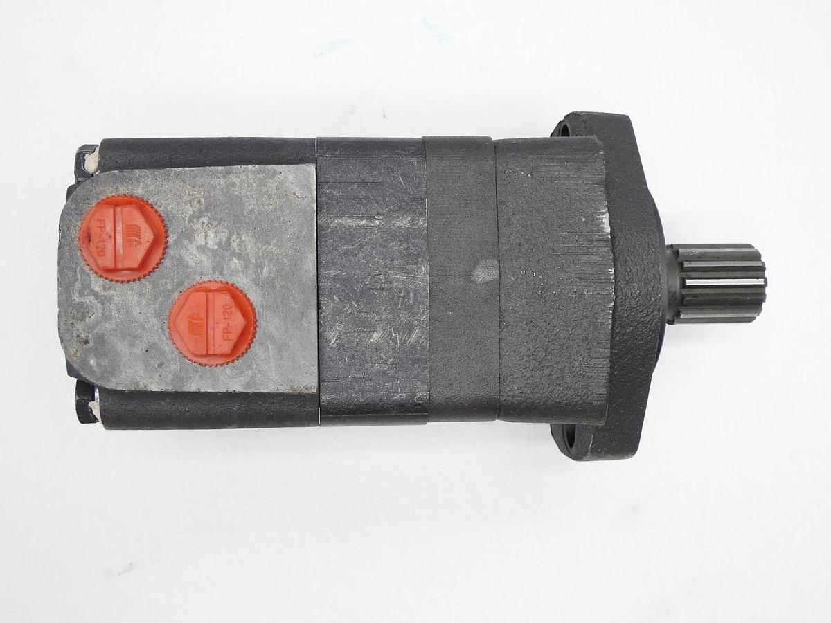 Fluidyne WF104-1033 / WF1041033 1-1/4" 14 TOOTH Splined, 2 Bolt SAE A Flange NEW