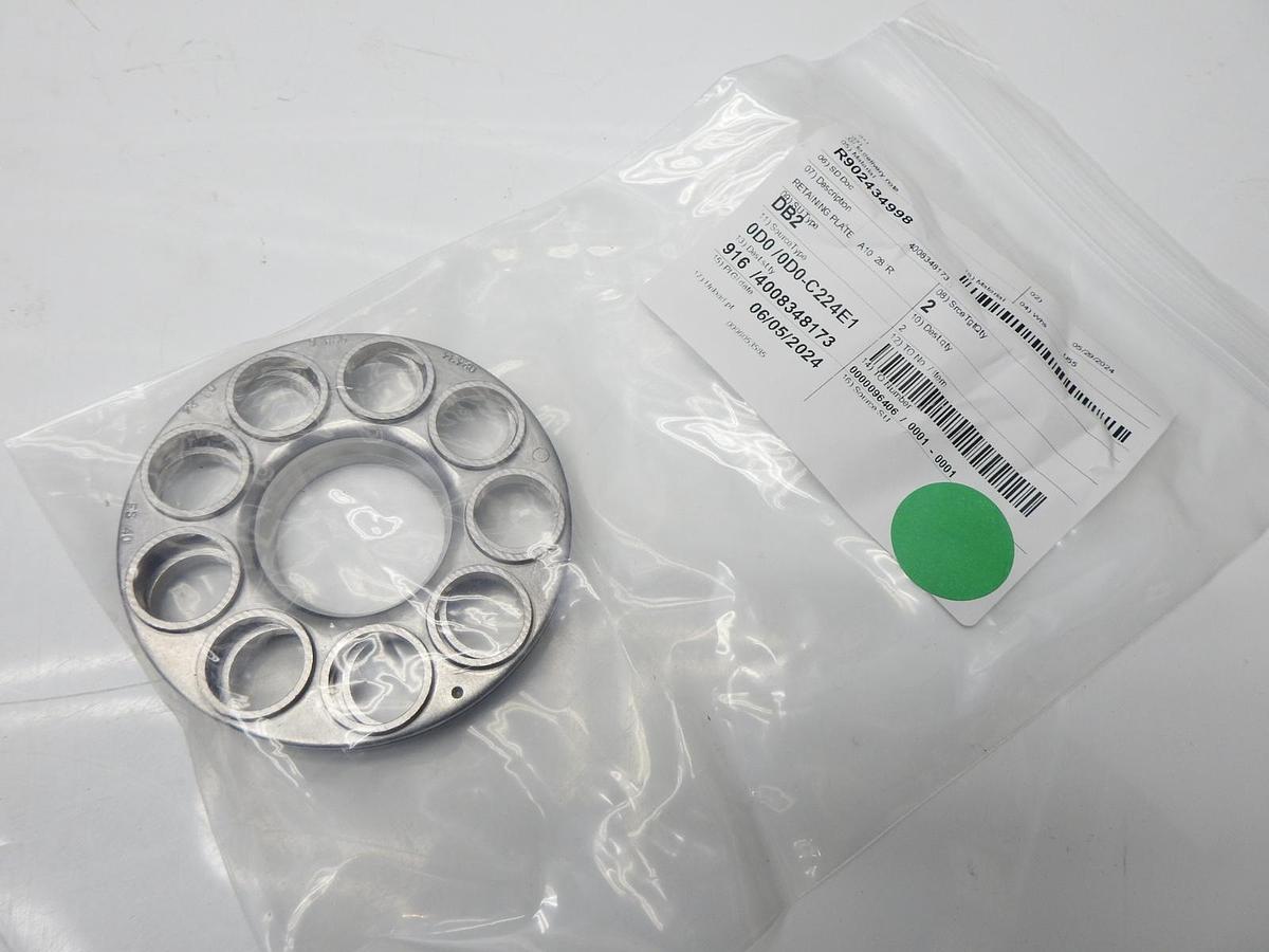 Lot of 2 - Rexroth R902434998 Retainer Plate A10VO28 OEM NEW!