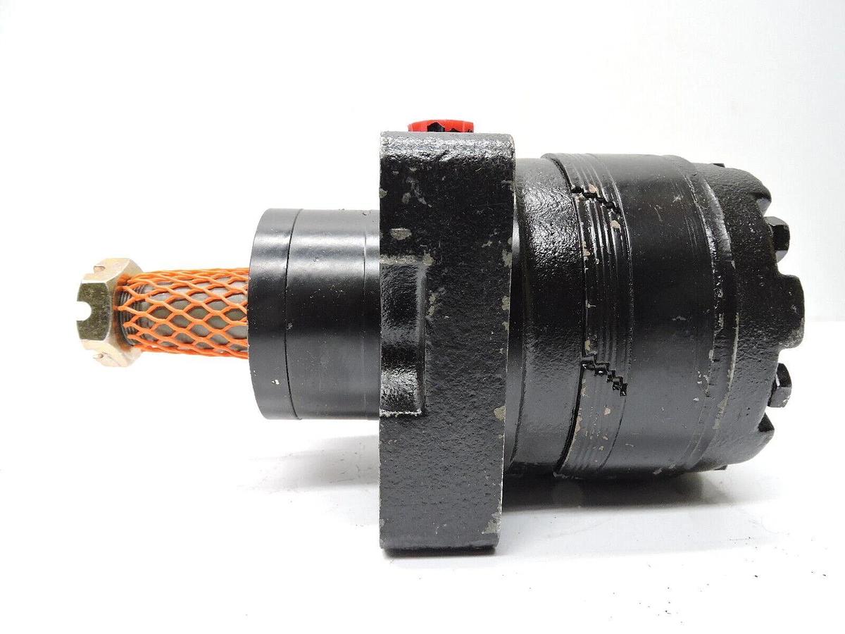 GENUINE JLG 70041342, Hydraulic Drive Wheel Motor - OEM NEW!