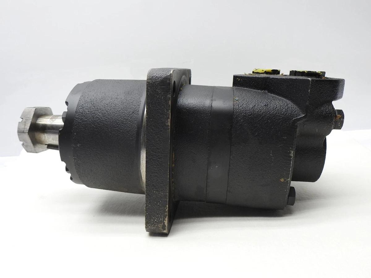 GENUINE Eaton Char-Lynn 113-1143-006 Hydraulic Wheel Mount Motor 6000 Series NEW