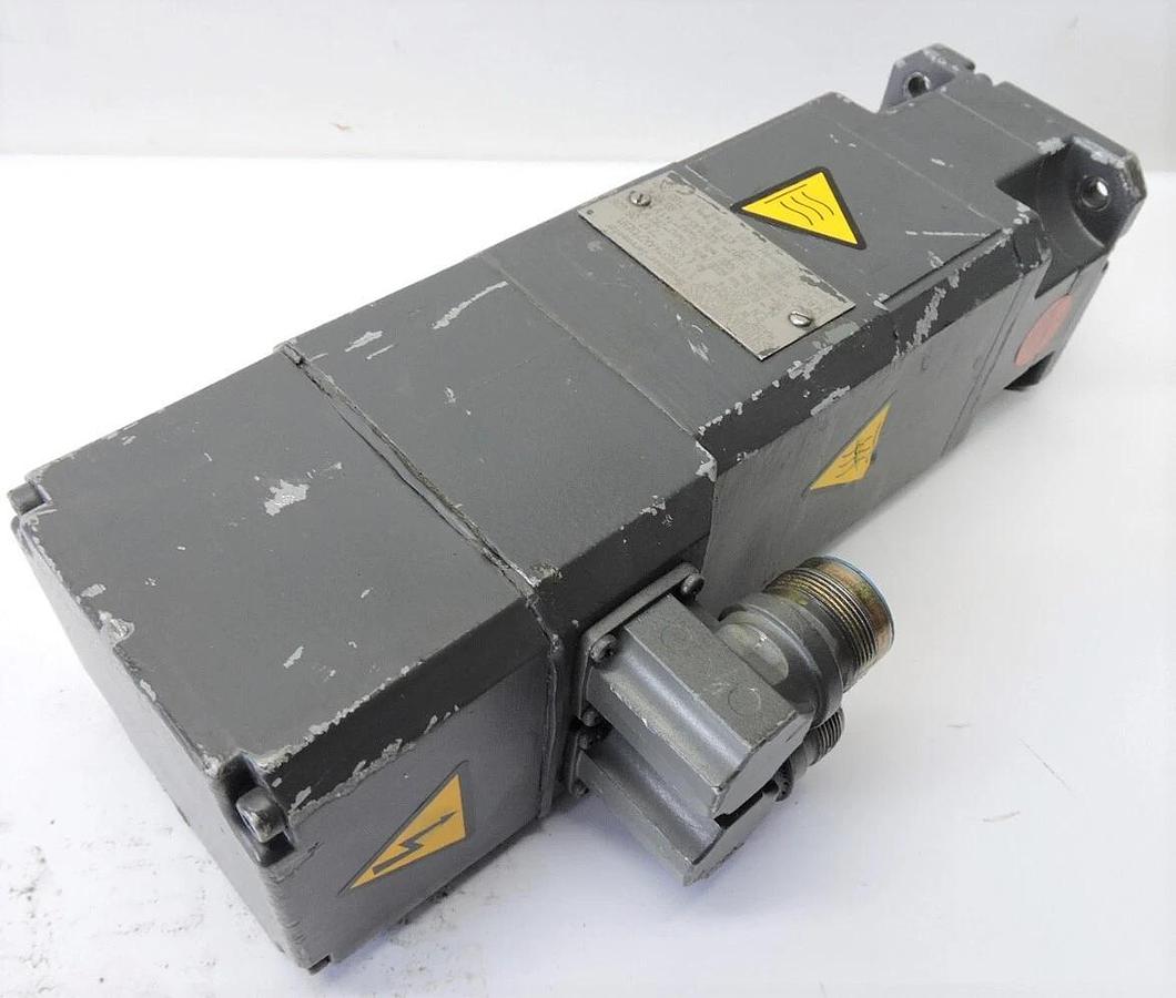 SIEMENS - 1FT6031-4AK71-3EH1 SYNCHRONOUS SERVOMOTOR 1FT60314AK713EH1 - NOB NEW!