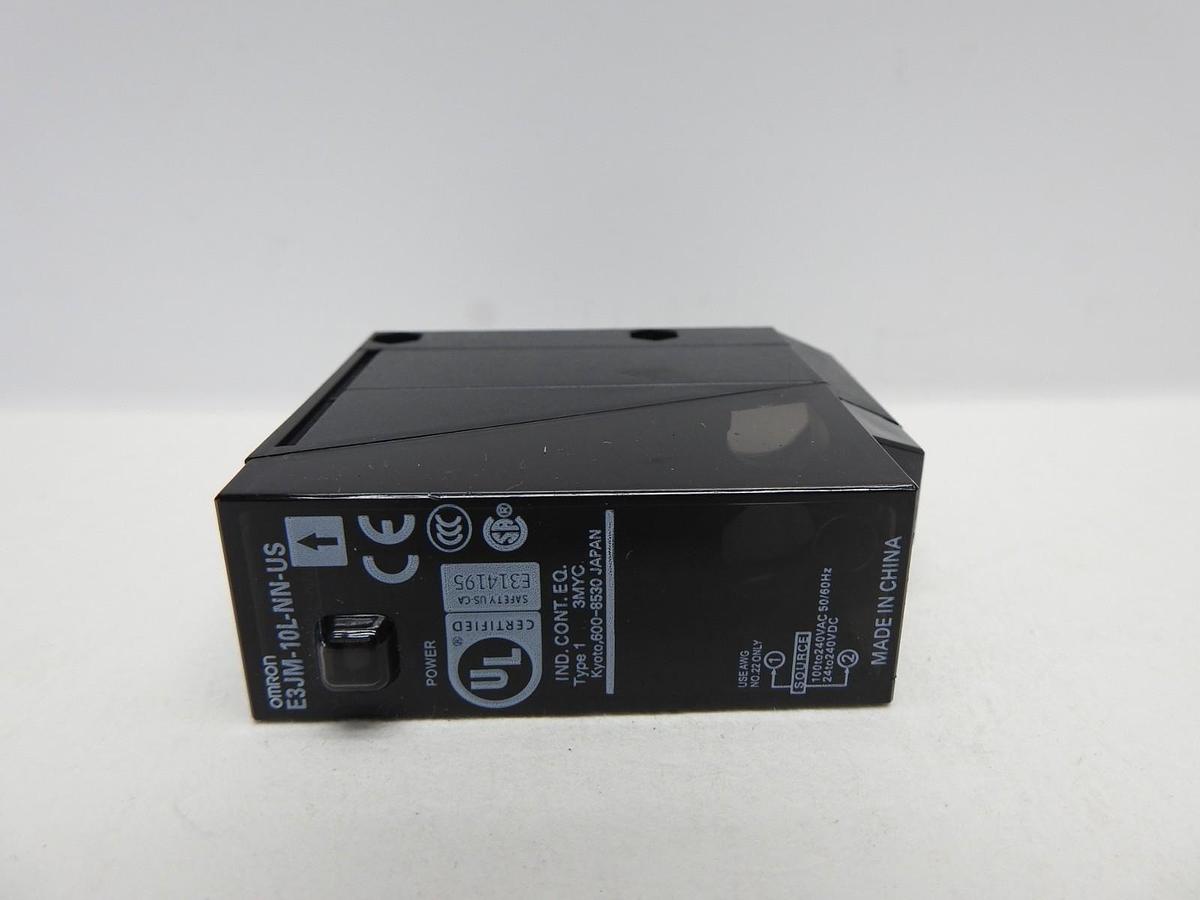OMRON E3JM-10M4T-NN-US E3JM-10L-NN-PHOTOELECTRIC SWITCH- NEW OLD STOCK!!!