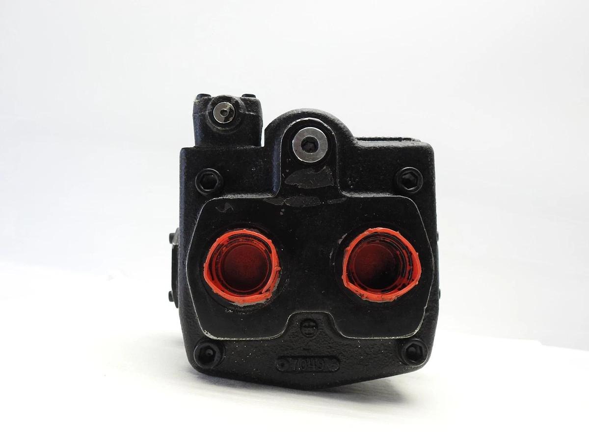 Parker PVP1636BLVP12 Piston Pump PVP16 Series Variable Volume Hydraulic Pump NEW