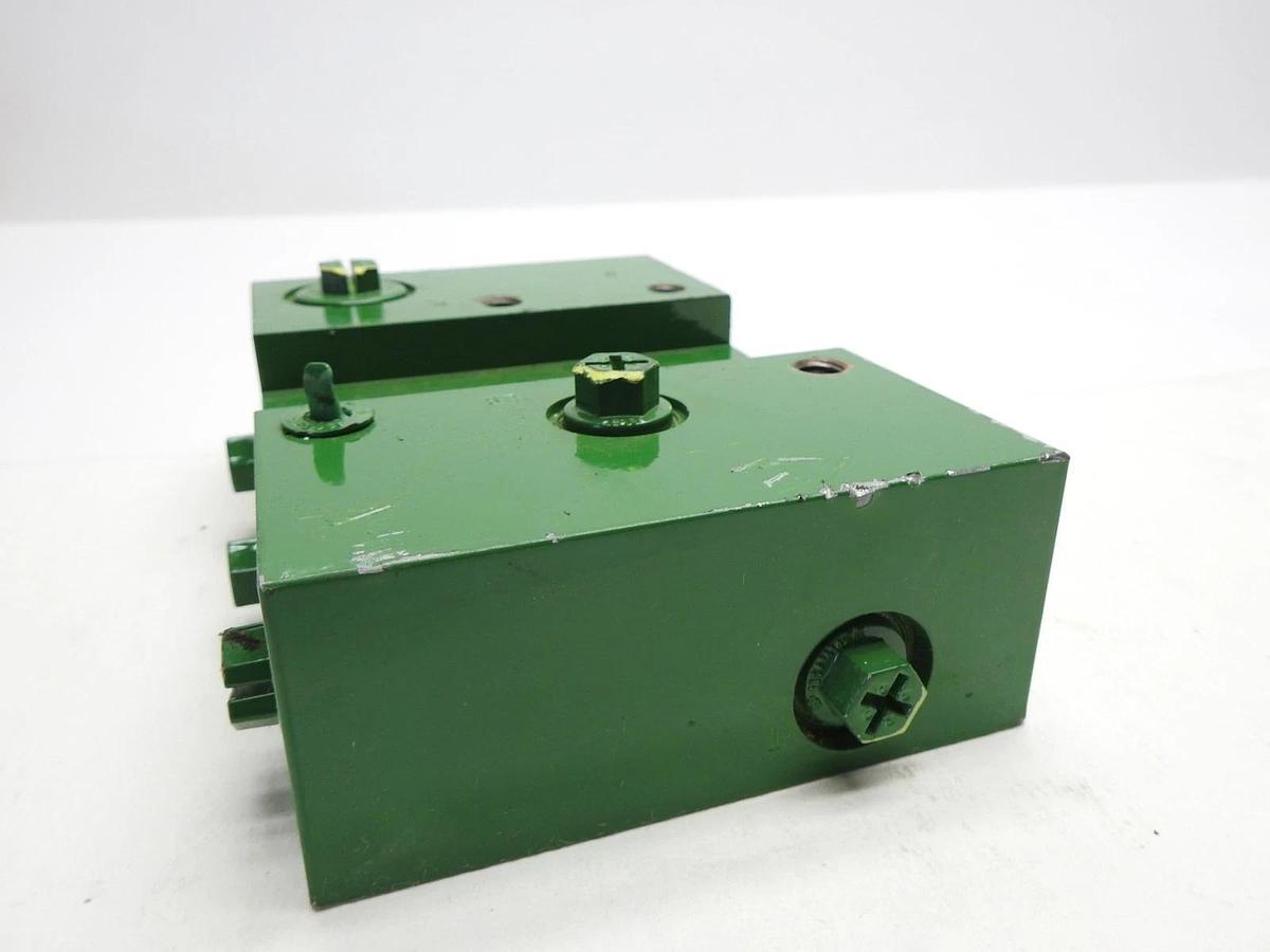 John Deere Hydraulic Valve Assembly Block Ports