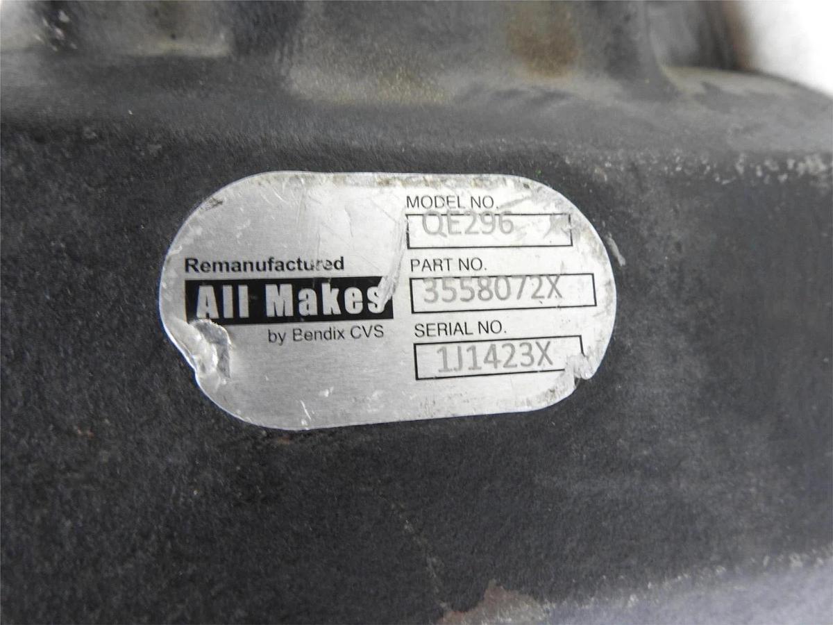 Haldex 3558072X QE296 Air Brake Compressor - CORE - AS IS UNTESTED
