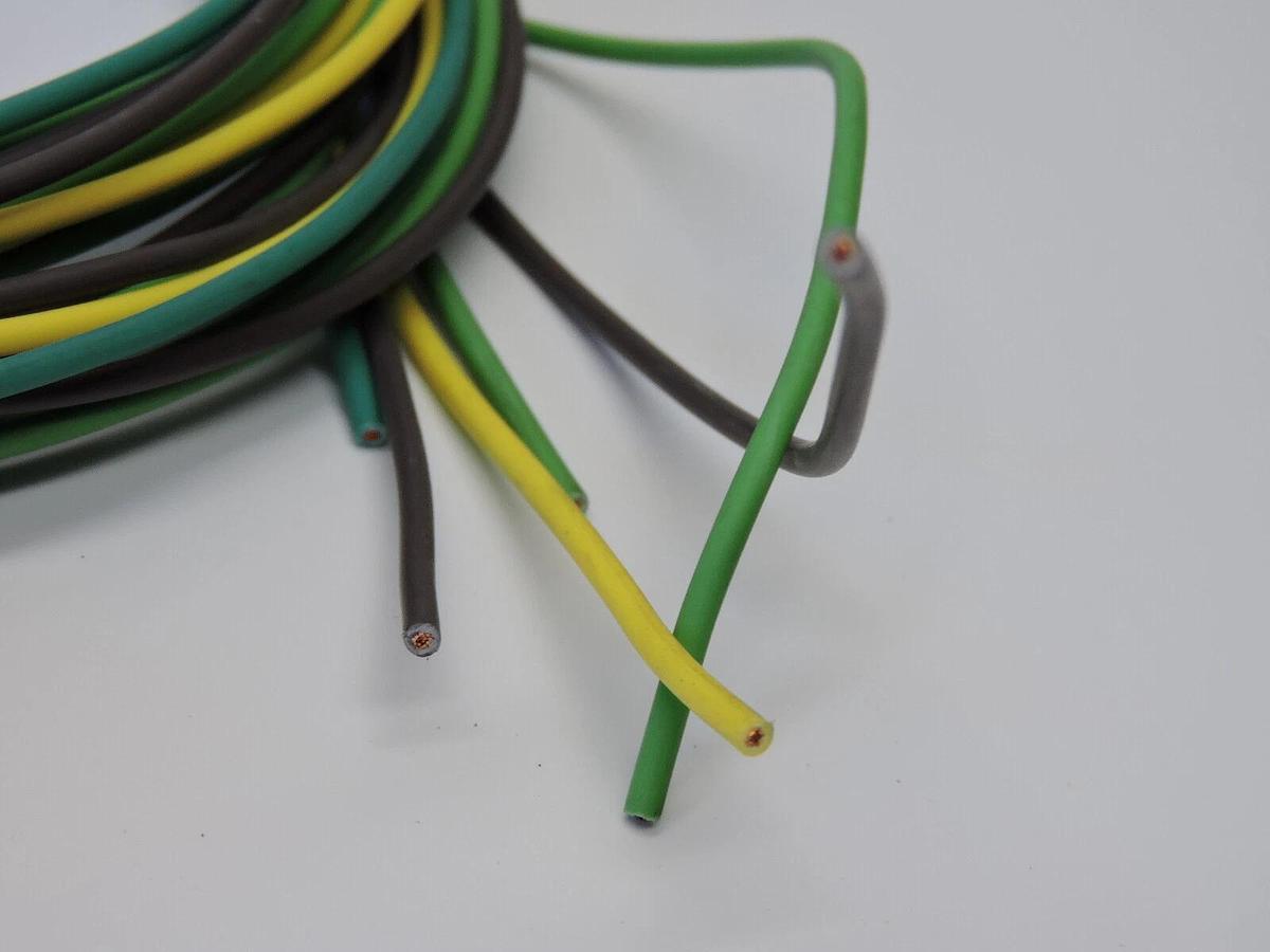 Lot of 150 - M&H Electric Fabricators Connector Mold on - Mold on Connector