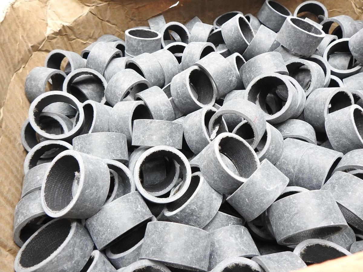 (Box of 800) JLG 0440265 Bearing Bushing 1.25" ID - .75" Long MRP NEW