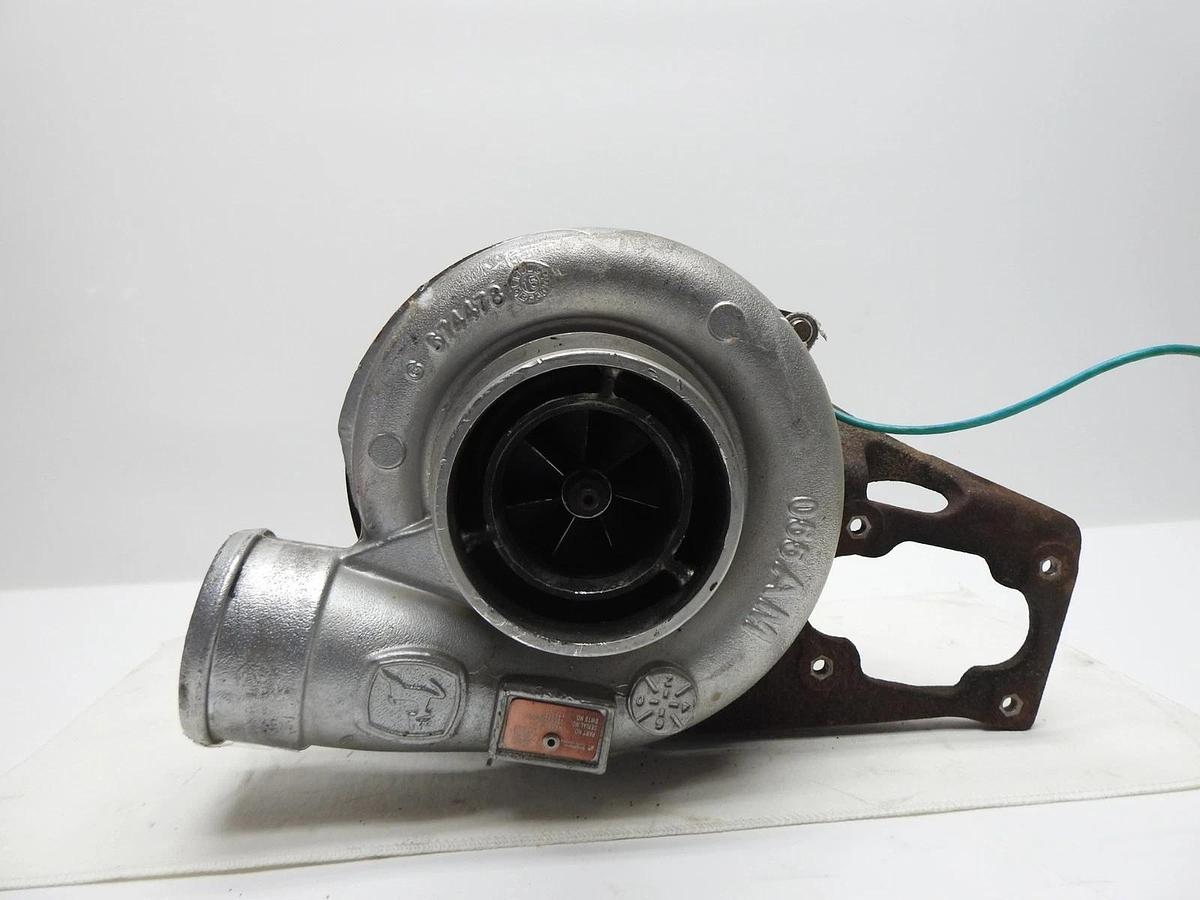 John Deere RE535703 Turbocharger DZ108129 for 6090HF485 Diesel Engine *CORE*