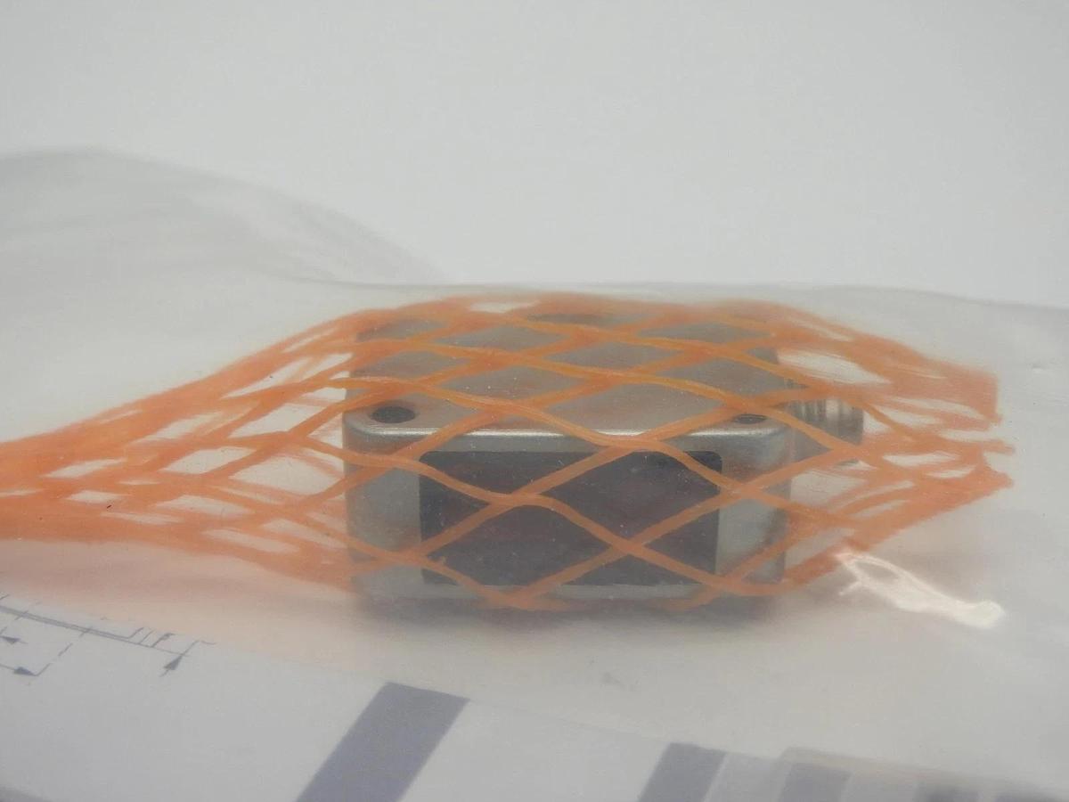 Contrinex ISTR-C23MP-NMS-A0 Photoelectric Sensor 5-1200mm Sensing Distance - NEW