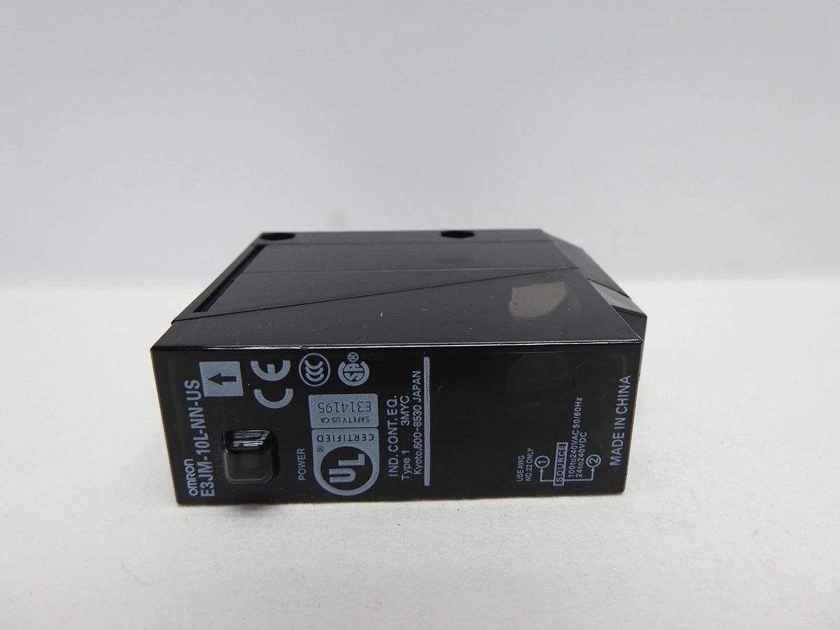 OMRON E3JM-10M4T-NN-US E3JM-10L-NN-PHOTOELECTRIC SWITCH- NEW OLD STOCK!!!