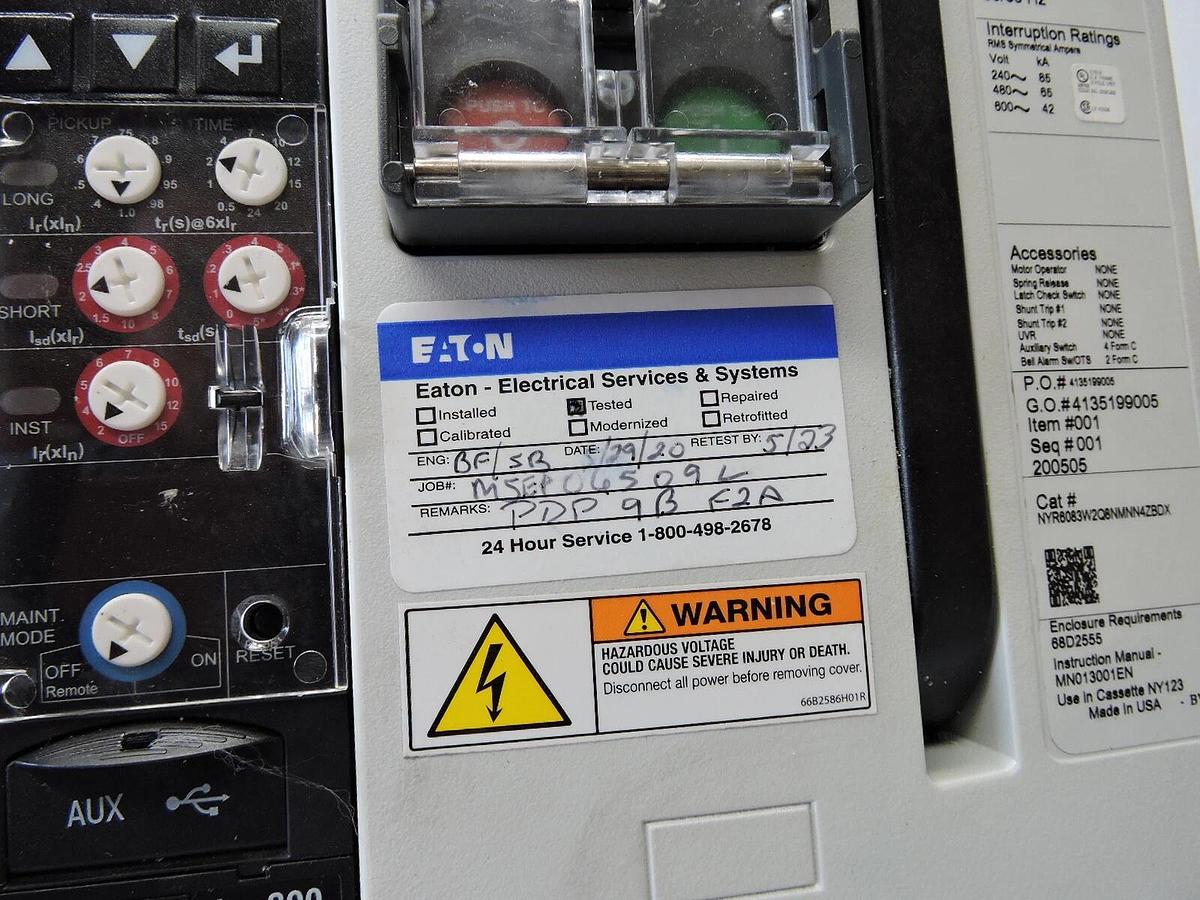 Eaton Power Defense NYR6083W Insulated Case Circuit Breaker 800 A 3 Pole - READ!
