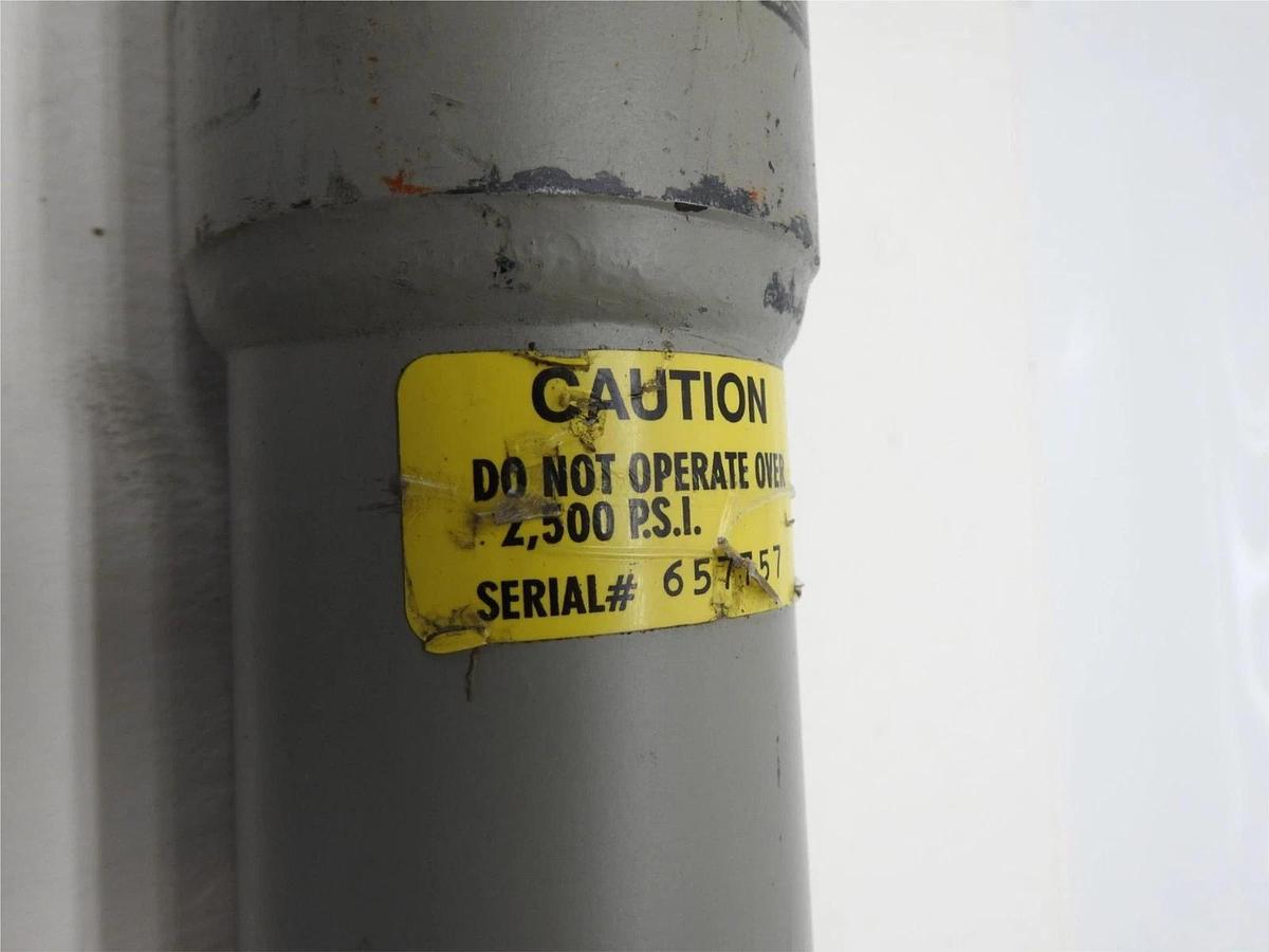 McNeilus 102-10174-01 Hydraulic Cylinder REX for McNeilus Mixer Single Acting