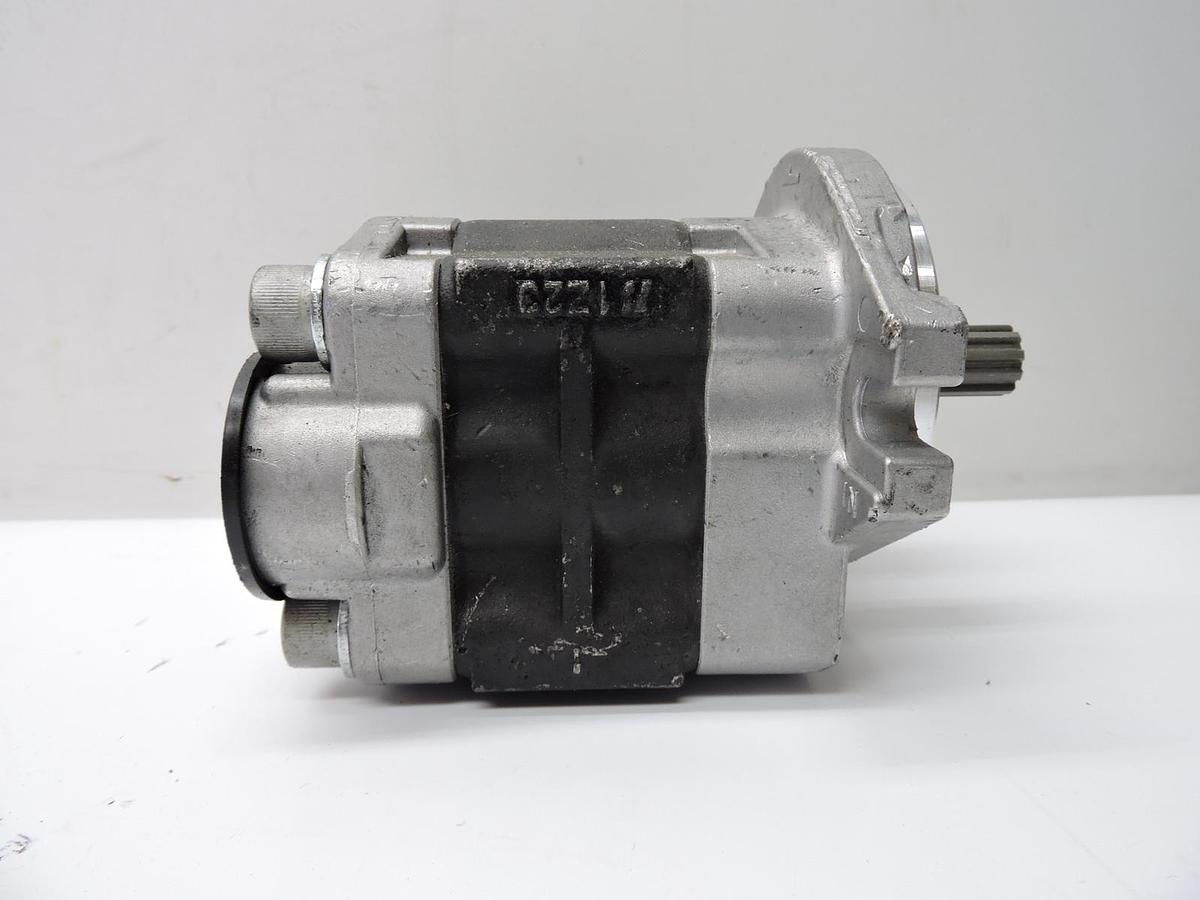 Steering Gear Motor 14766-04, 1222-0072 (MADE IN JAPAN) TCM 69101-FK160 NISSAN