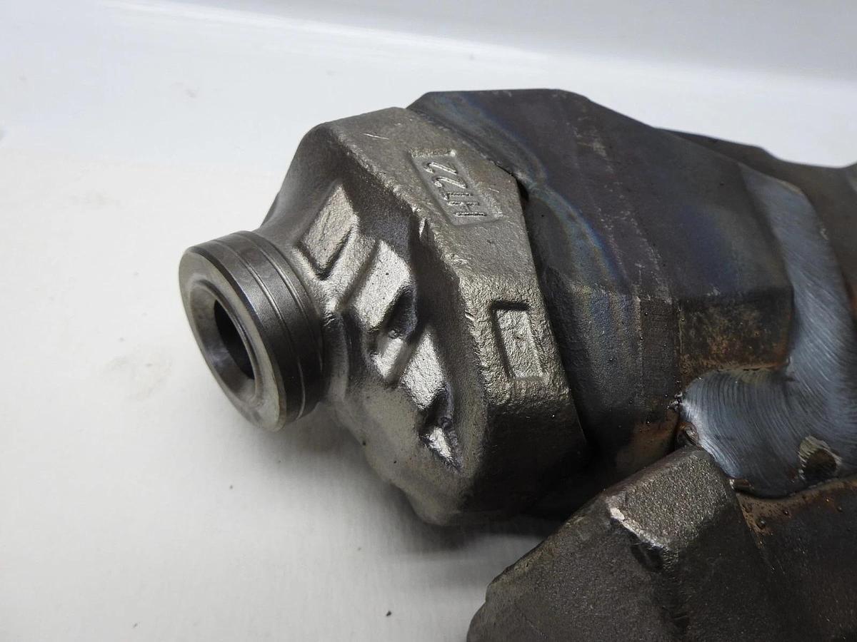 GENUINE John Deere HT22 Tool Holder System 12312909 Cleat Strut 2312909 OEM NEW