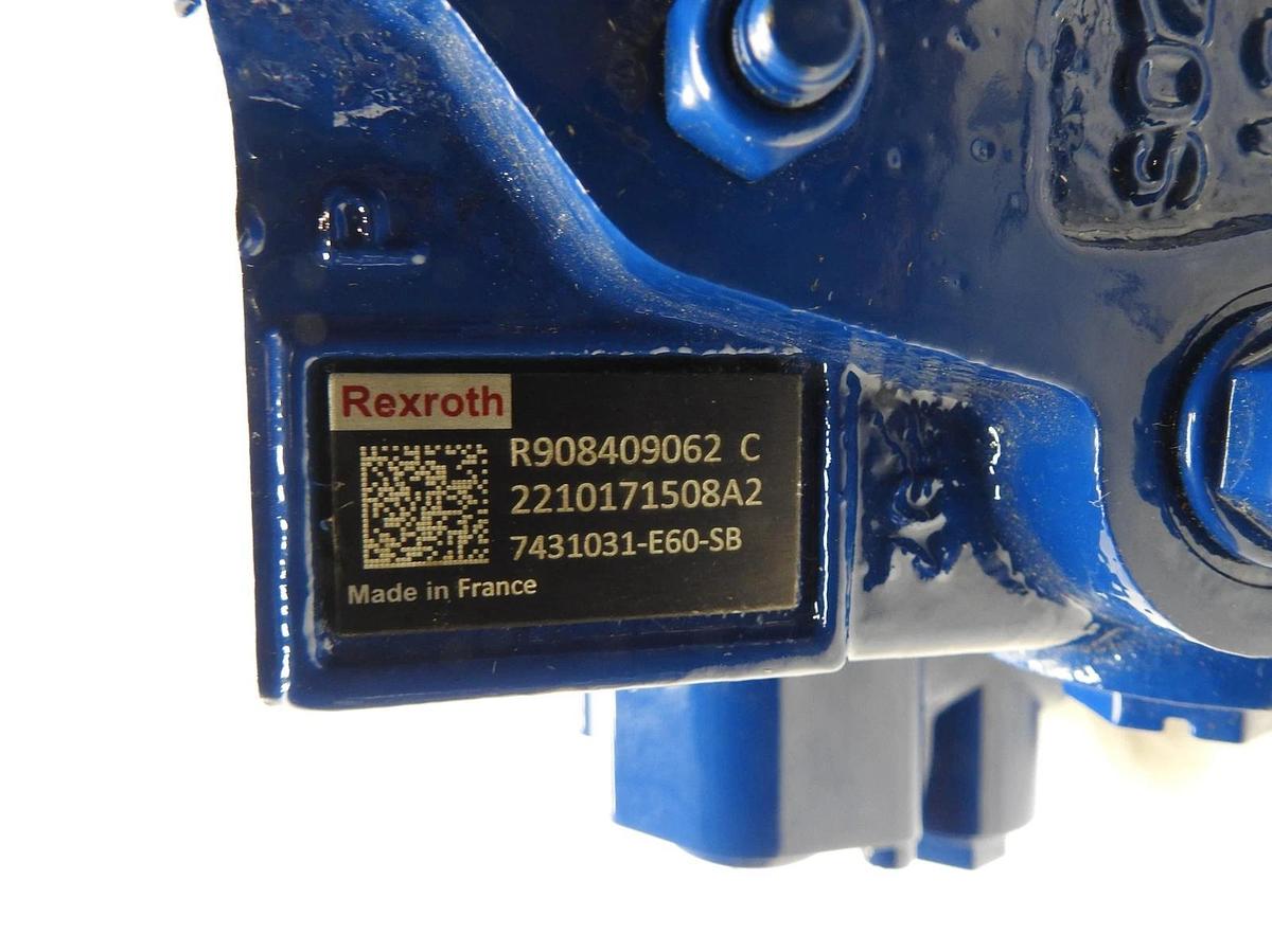 OEM Bobcat 7431031 Control Valve for Excavators GENUINE Rexroth R908409062 - NEW